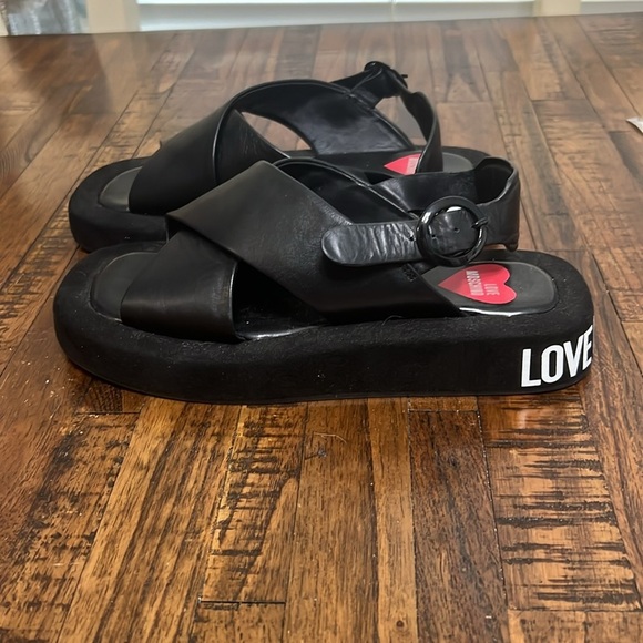 Love Moschino Sandals Black leather crossover pattern with buckle closure sz 38 - Picture 9 of 15